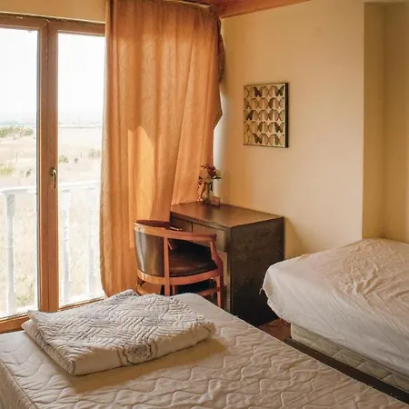 Dom wakacyjny Three-bedroom Holiday In Kosharica *