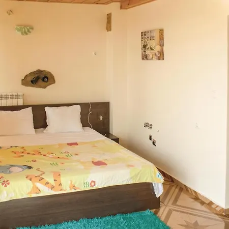 Three-bedroom Holiday In Kosharica Dom wakacyjny